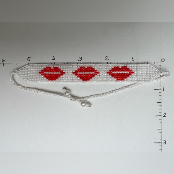 White & Red Glam Beaded Lips Bracelet set with Matching Earrings - Picture 6 of 11